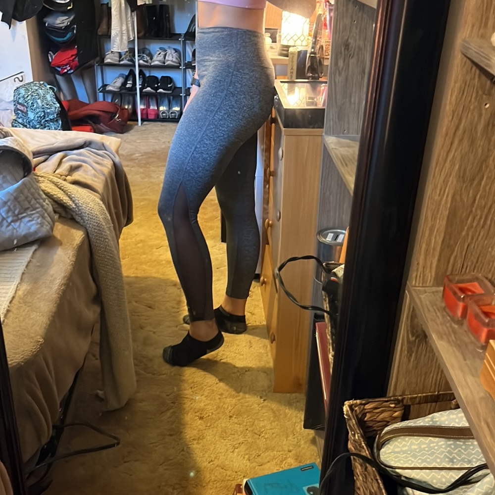 3/4 leggings, barely used